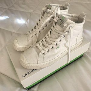 Cariuma OCA High Tops